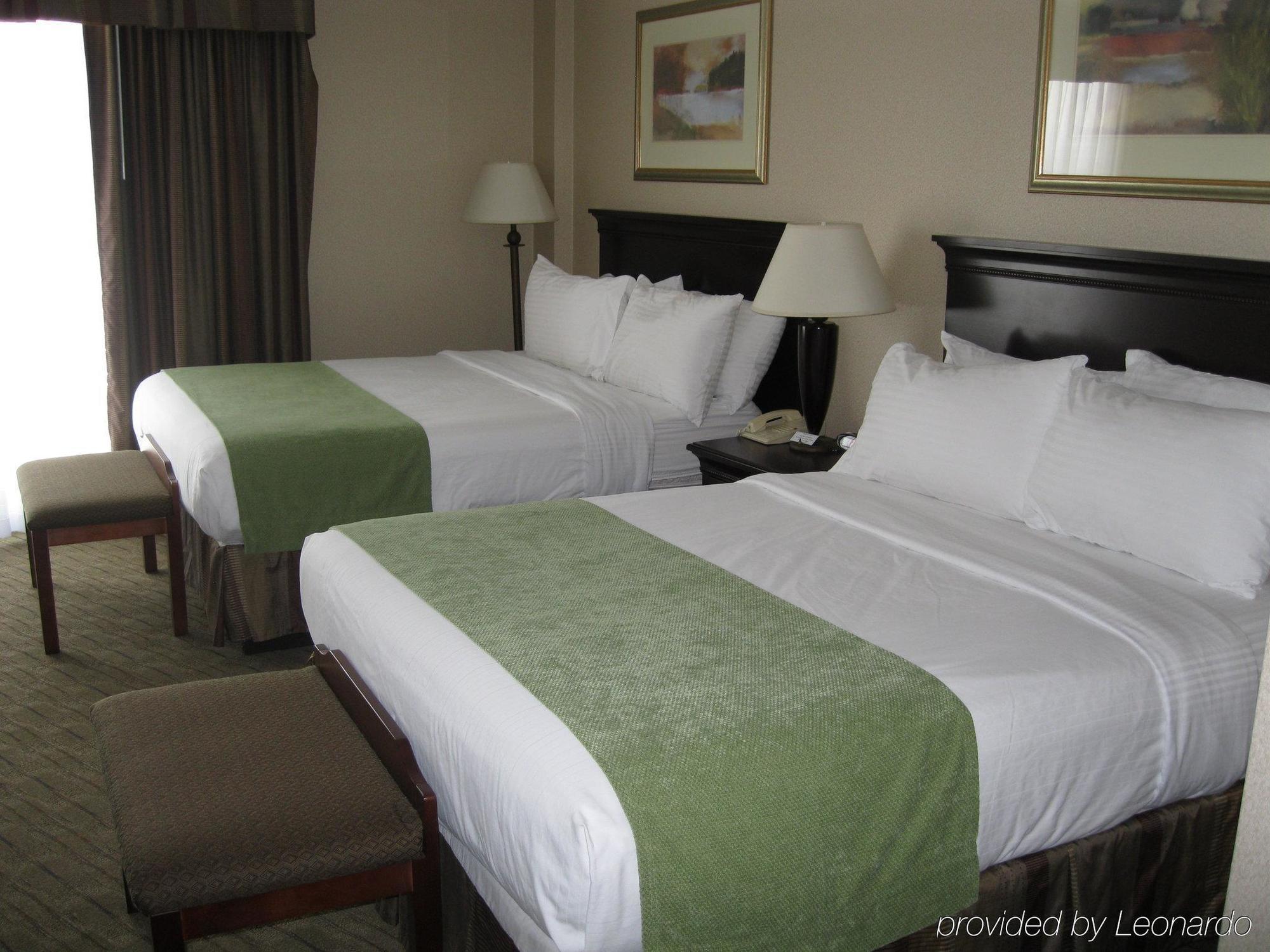 Plaza Hotel & Suites - Eau Claire Buitenkant foto