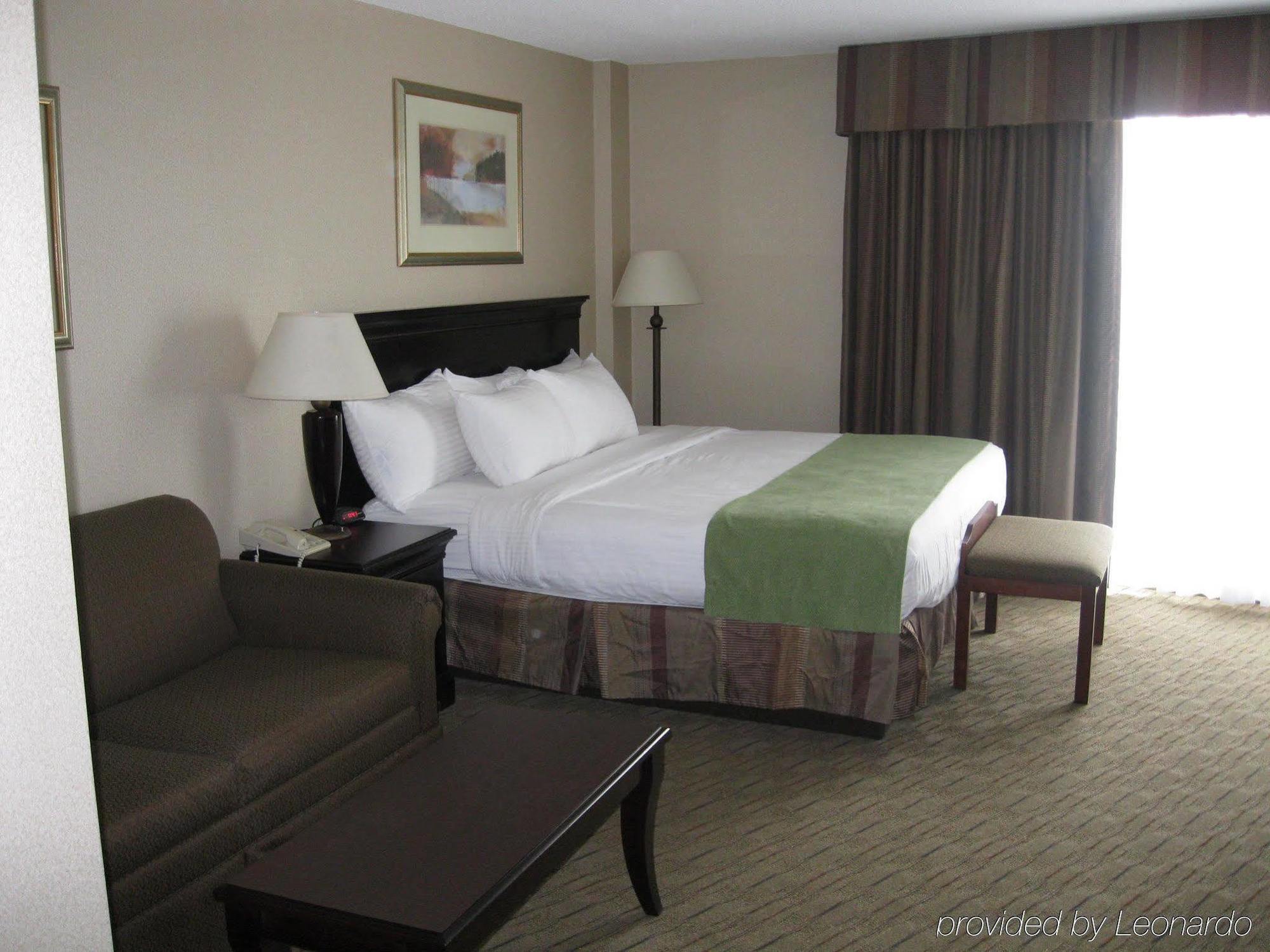 Plaza Hotel & Suites - Eau Claire Buitenkant foto