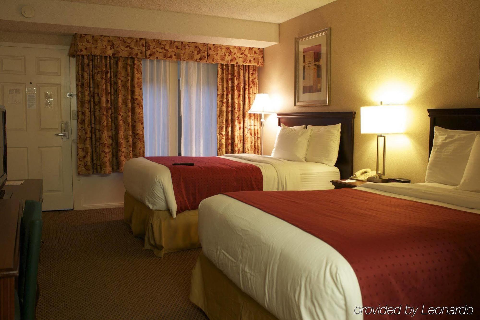 Plaza Hotel & Suites - Eau Claire Buitenkant foto