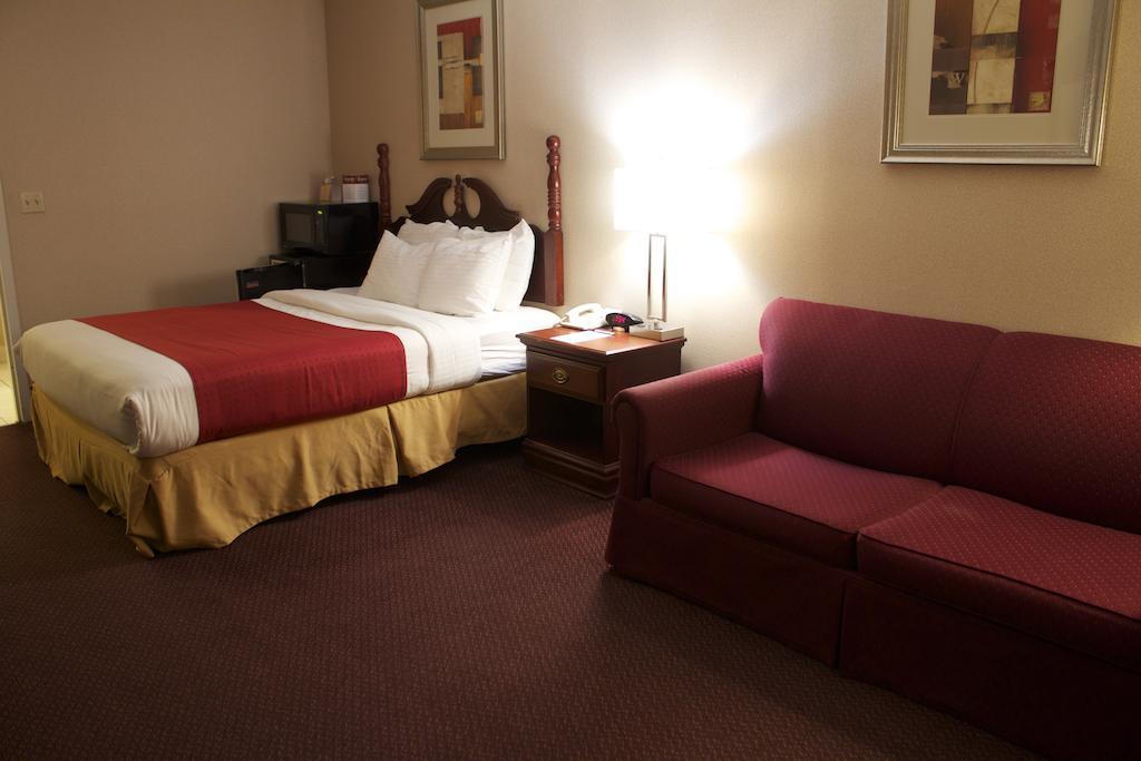 Plaza Hotel & Suites - Eau Claire Buitenkant foto